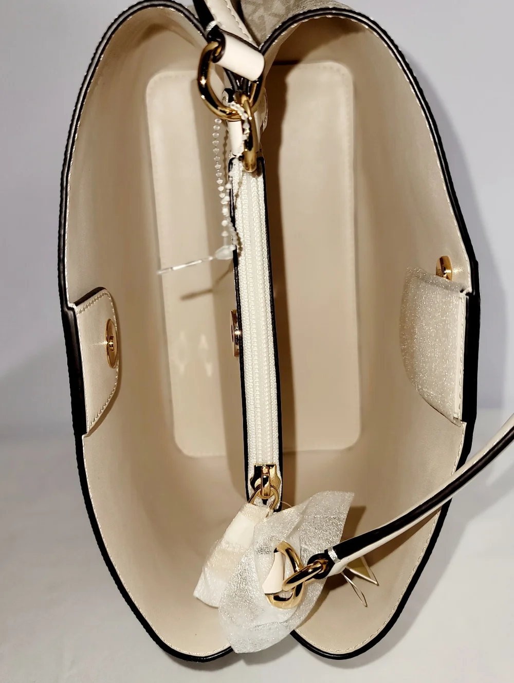 Michael Kors Pratt Medium MK Logo Bucket Shoulder Bag.